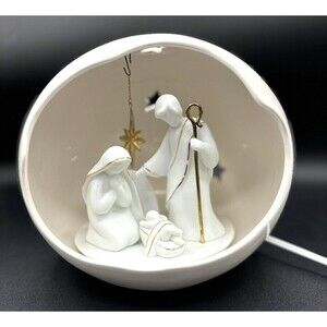 Appletree Design‎ Holy Family Nativity Lighted Globe 7-1/4-Inch Tall w/Cord 2005